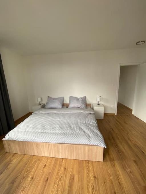 New Flat With A Mountain View, Garage Parking Apartment Банска бистрица Екстериор снимка